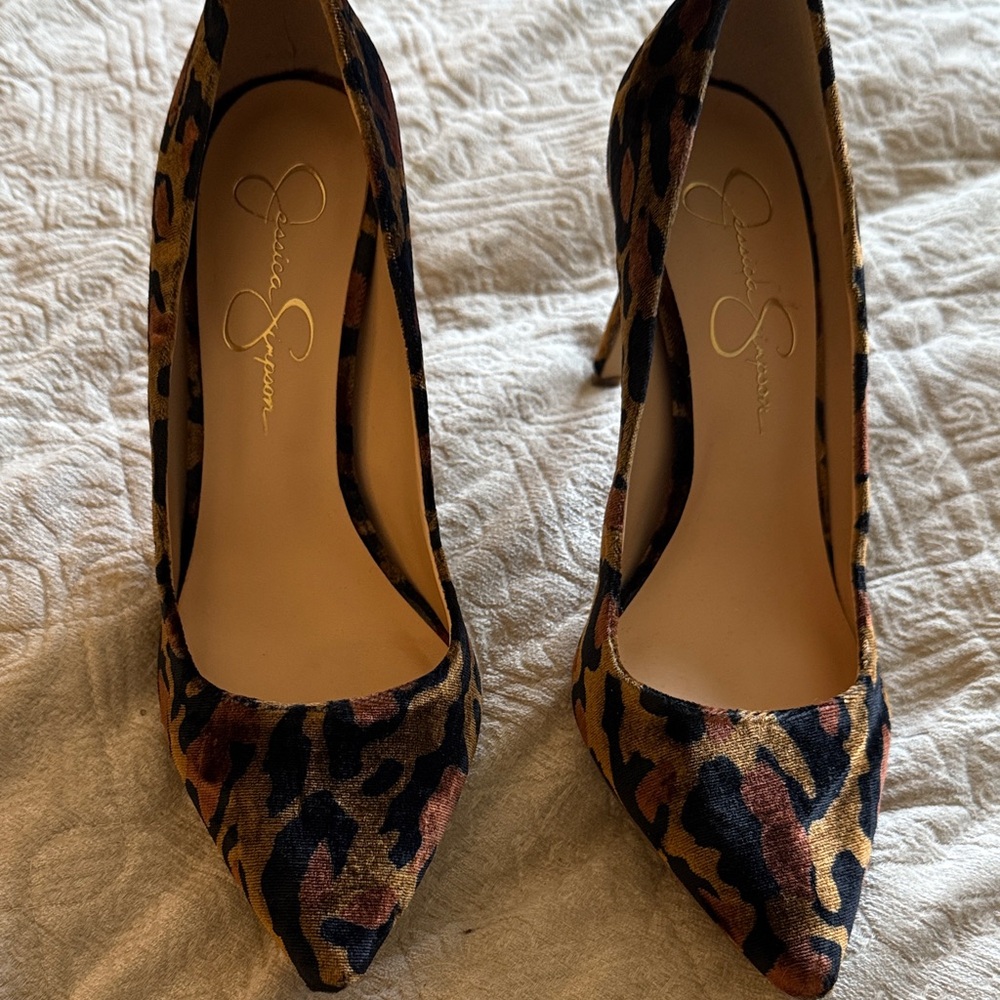 Jessica Simpson Leopard Print Heels - Picture 4 of 4